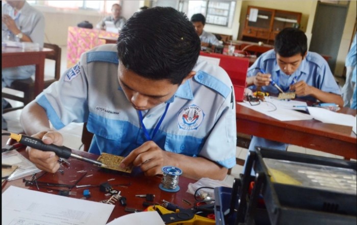 Program beasiswa untuk mahasiswa teknik
