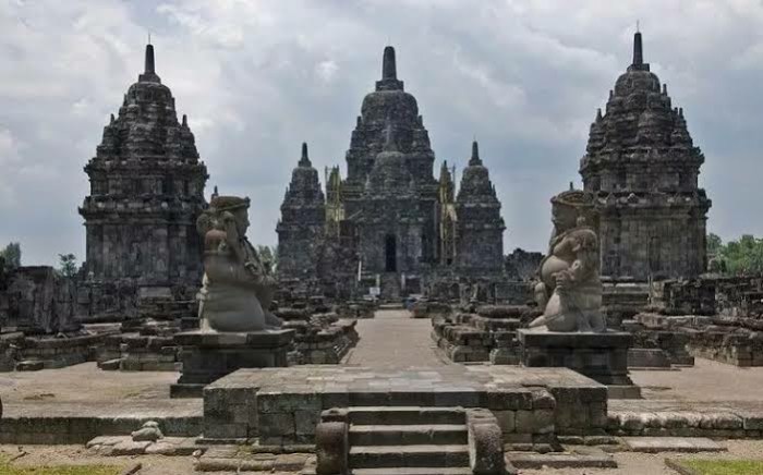 Lembaga pendidikan islam tertua di indonesia adalah