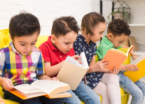 Membaca Buku: Kunci Perkembangan Optimal Anak