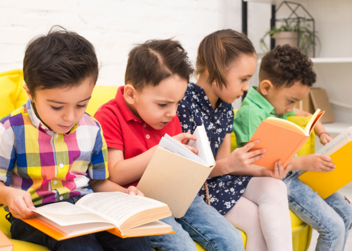 Manfaat membaca buku bagi perkembangan anak