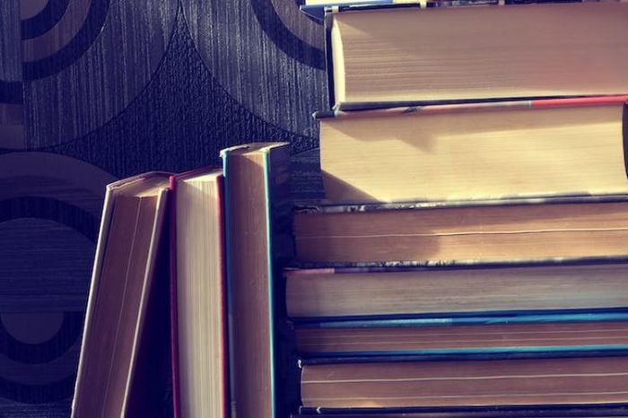 Enkulturasi adalah pengertian pendidikan ditinjau dari
