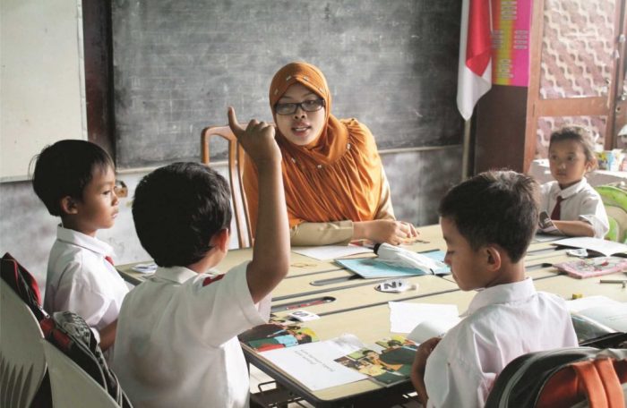 Pendidikan kebijakan hasbullah rajagrafindo beranda pers rajawali