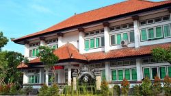 Universitas Pendidikan Ganesha: Negeri atau Swasta, Pilihan Tepat untuk Masa Depan Cerah