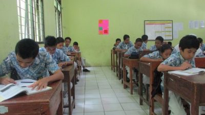 Model pembelajaran cooperative integrated reading and composition (CIRC)