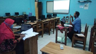 Tantangan Guru dalam Pembelajaran Jarak Jauh: Hambatan dan Solusi