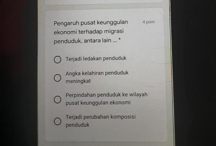 Pengaruh pusat keunggulan ekonomi terhadap pendidikan antara lain