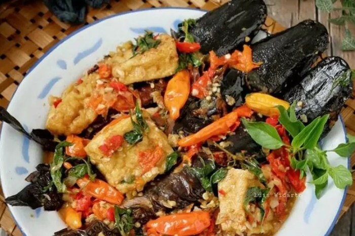 Cara memasak mangut lele asap