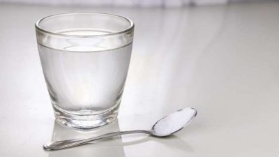 Cara Bikin Oralit 1 Gelas untuk Atasi Dehidrasi