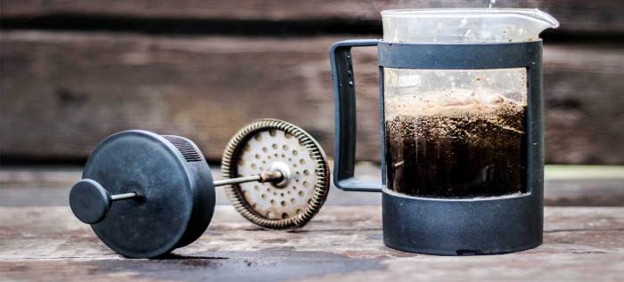 Cara buat kopi pakai french press