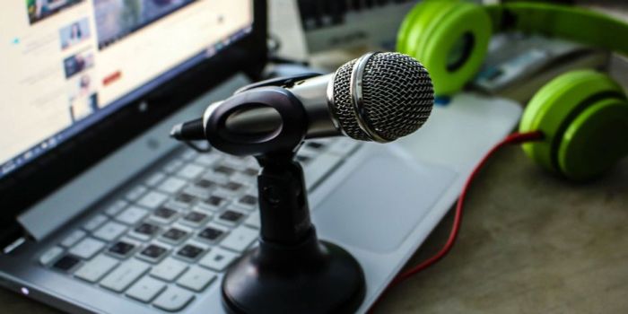 Cara mengaktifkan mikrofon di laptop