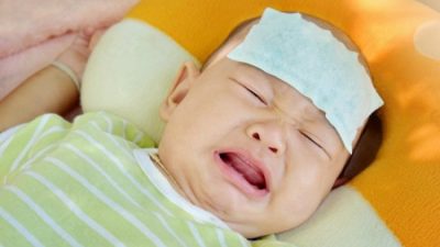 Cara menurunkan panas pada anak usia 1 tahun