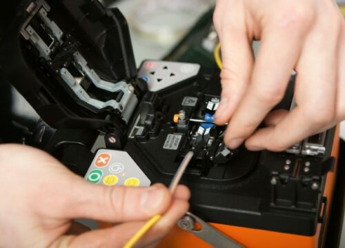 Panduan Lengkap Cara Splicing Kabel FO: Teknik, Tips, dan Aplikasi