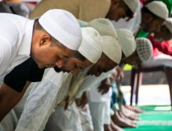 Cara Mengqadha Sholat Dhuhur di Waktu Ashar: Hukum, Syarat, dan Tata Cara 2 Cara Mengqadha Sholat Dhuhur di Waktu Ashar: Hukum, Syarat, dan Tata Cara