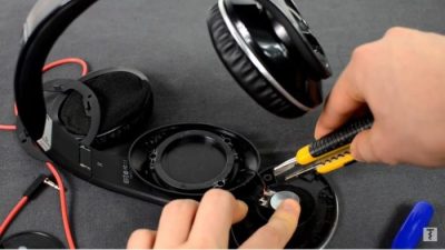 Cara memperbaiki headset bluetooth mati sebelah kiri