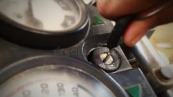 Cara Membuka dan Menutup Kunci Motor: Panduan Lengkap
