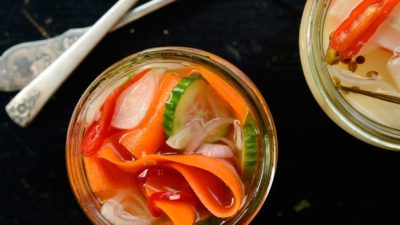 Cara Membuat Acar Mentimun dan Wortel yang Renyah dan Lezat