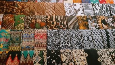 Faktor yang Mempengaruhi Ciri Khas Kerajinan Daerah