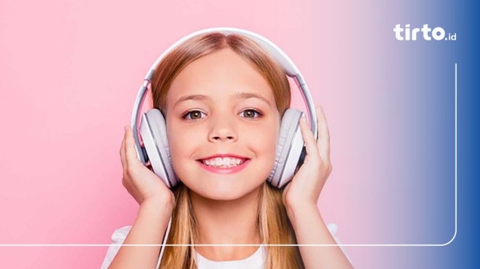 Bila kita mendengarkan lagu yang terdengar hanya suara musik disebut