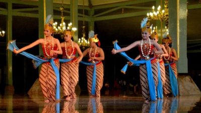Tarian Daerah Beralih Fungsi untuk Acara Modern