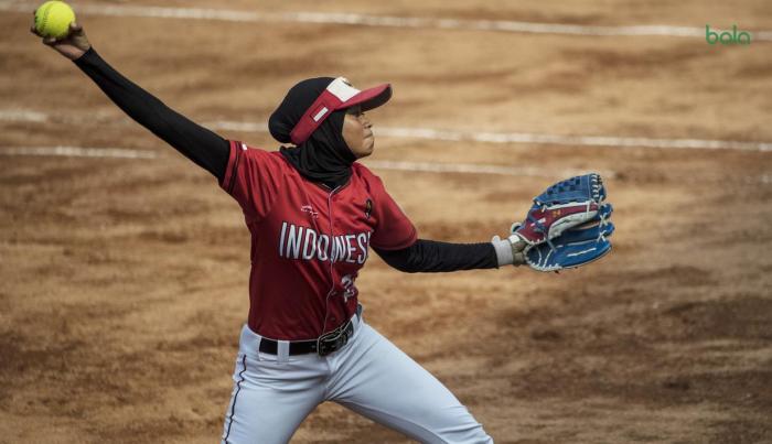 Jumlah pemain dalam permainan softball satu regunya adalah