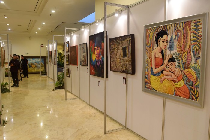 Berikut bukan termasuk struktur panitia pameran seni rupa adalah