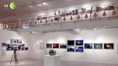Kenikmatan Refleksi Seni  Pemahaman Mendalam Melalui Karya