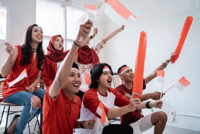 Seseorang yang memiliki dua atau lebih kewarganegaraan disebut