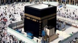 Memahami Tawaf Mengelilingi Kabah Tujuh Kali di Baitullah