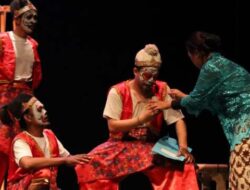 Sumber Inspirasi Cerita Teater Modern