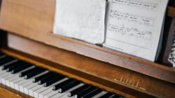 Unsur Pendukung Karya Musik Salah Satunya Adalah Ritme, Melodi, dan Harmonisasi
