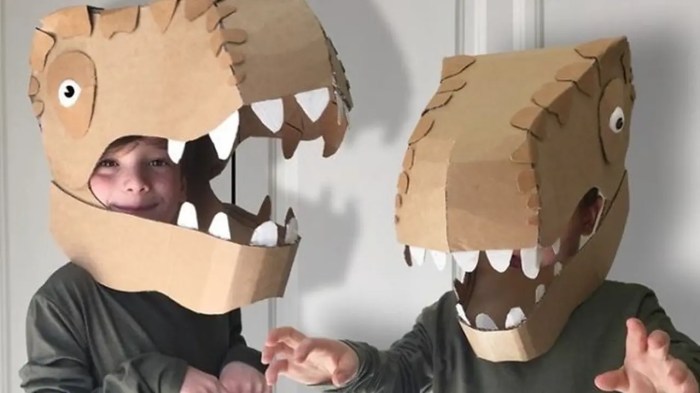 Cara Membuat Kostum dari Kardus Panduan Lengkap & Ide Kreatif untuk Semua Usia