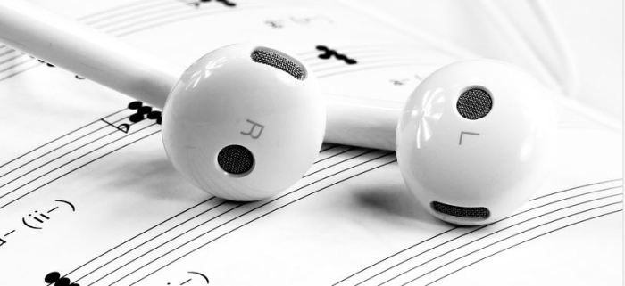 Cara memperbaiki headset bluetooth mati sebelah kiri