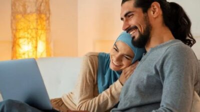 Cara agar shalat diterima setelah menonton film dewasa