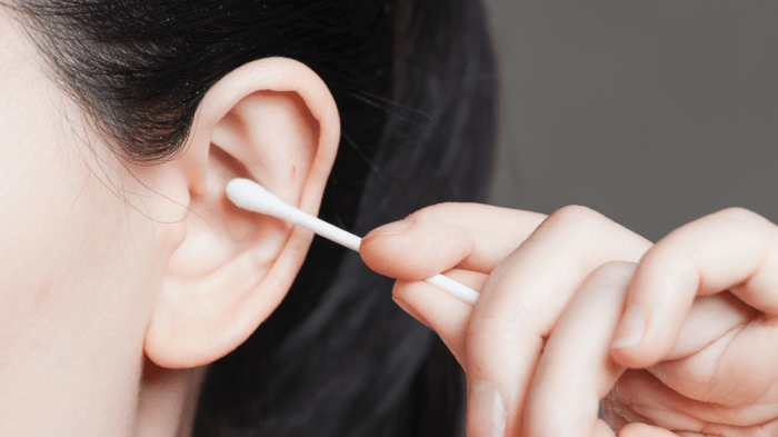 Cara Membersihkan Telinga Sendiri Panduan Lengkap & Aman 3 Cara Membersihkan Telinga Sendiri Panduan Lengkap & Aman