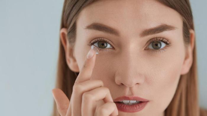 Cara Membersihkan Softlens yang Kotor dan Perih Panduan Lengkap untuk Mata Sehat