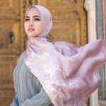 Panduan Lengkap Cara Pakai Pasmina Tali dengan Gaya