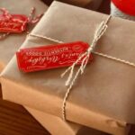 Cara Membungkus Kado Cokelat yang Indah dan Berkesan