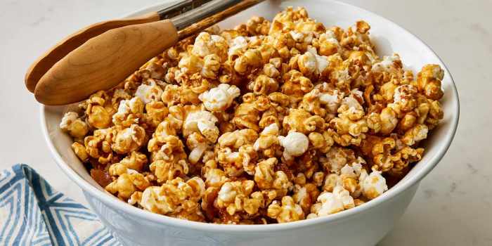 CARA MEMBUAT POPCORN CARAMEL MANIS ENAK | TEMAN NONTON FILM - YouTube Cara membuat popcorn manis sederhana