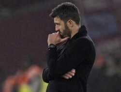 Kekalahan Newcastle Berbuah Jeda Panjang, Michael Carrick Ungkap Rencana MU!