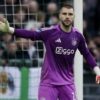 Derita Ajax Tak Berujung, Kiper Baru Maarten Paes Ikut Merana!