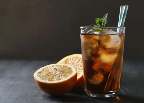 Mengapa Sebaiknya Menunda Minum Teh Saat Berbuka Puasa? Ini Penjelasan Lengkapnya