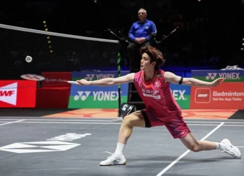 Sejarah Terukir di Birmingham: Wang Zhi Yi Akhirnya Taklukkan An Se-young di Final All England 2026