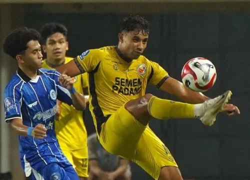 Awal Gemilang di Tanah Papua: Debut Impian Imran Nahumarury Bersama Semen Padang Taklukkan PSBS Biak 0-2