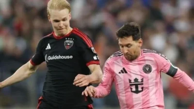 Terungkap: 'Efek Messi' Bikin Bekas Klub Erick Thohir Grogi, DC United Takluk dari Inter Miami 1 Terungkap: ‘Efek Messi’ Bikin Bekas Klub Erick Thohir Grogi, DC United Takluk dari Inter Miami