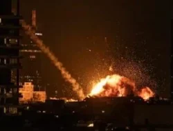 Hizbullah Pukul ‘Jantung Informasi’ Israel: Sebuah Analisis Mendalam Serangan Rudal dan Implikasinya