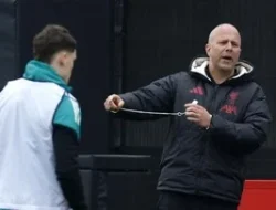 Arne Slot Memulai Era Baru di Liverpool: Menyongsong Milestones dan Tantangan Awal