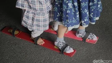 Era Baru Digital Anak: Pemerintah Ajak Batasi Medsos dan Revitalisasi Permainan Tradisional 2 Era Baru Digital Anak: Pemerintah Ajak Batasi Medsos dan Revitalisasi Permainan Tradisional