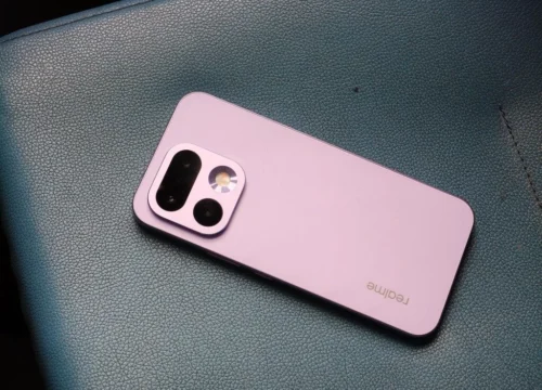 Realme 16 Pro 5G: Revolusi Fotografi 200MP, Desain Premium, dan Baterai Raksasa dalam Satu Genggaman