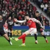 Mengupas Babak Pertama Sengit: Leverkusen dan Arsenal dalam Perang Taktik 6 Mengupas Babak Pertama Sengit: Leverkusen dan Arsenal dalam Perang Taktik