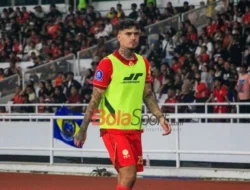 Menguak Minimnya Menit Bermain Dua Bintang Baru Persija: Shayne Pattynama dan Mauro Zijlstra dalam Sorotan, Bambang Pamungkas Turut Beri Tanggapan